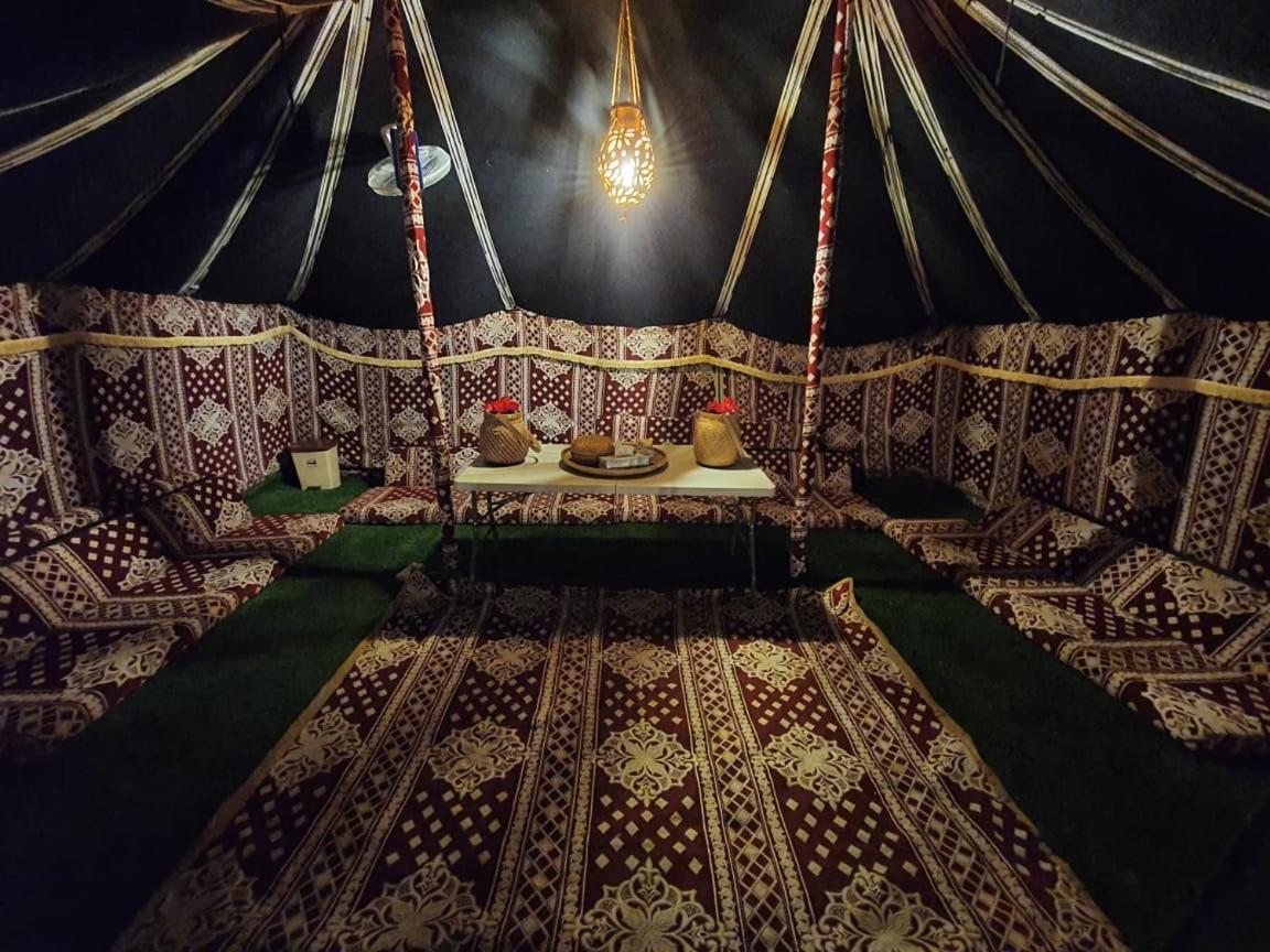 Crescent Desert Private Camp Shahiq Екстер'єр фото