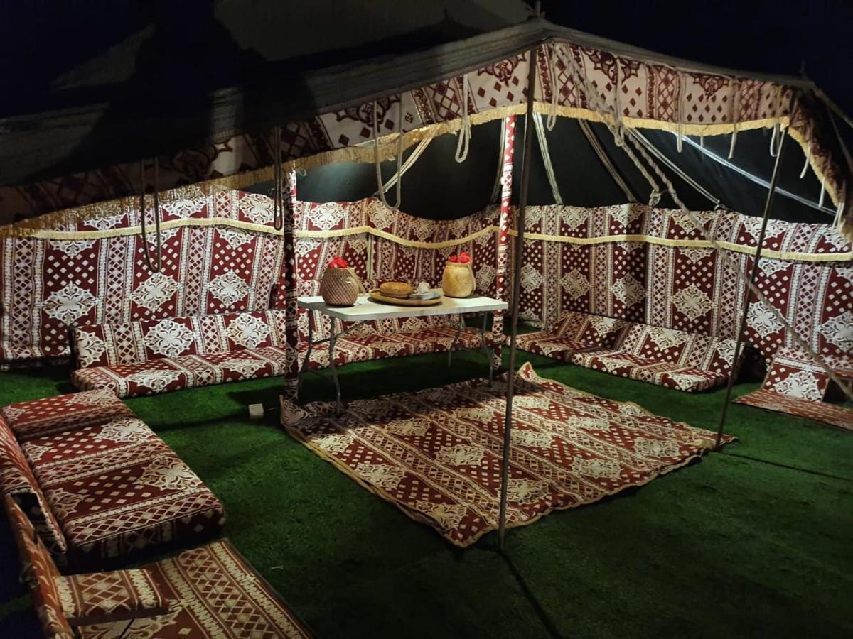 Crescent Desert Private Camp Shahiq Екстер'єр фото