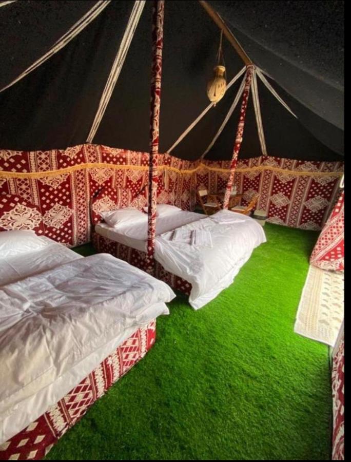 Crescent Desert Private Camp Shahiq Екстер'єр фото