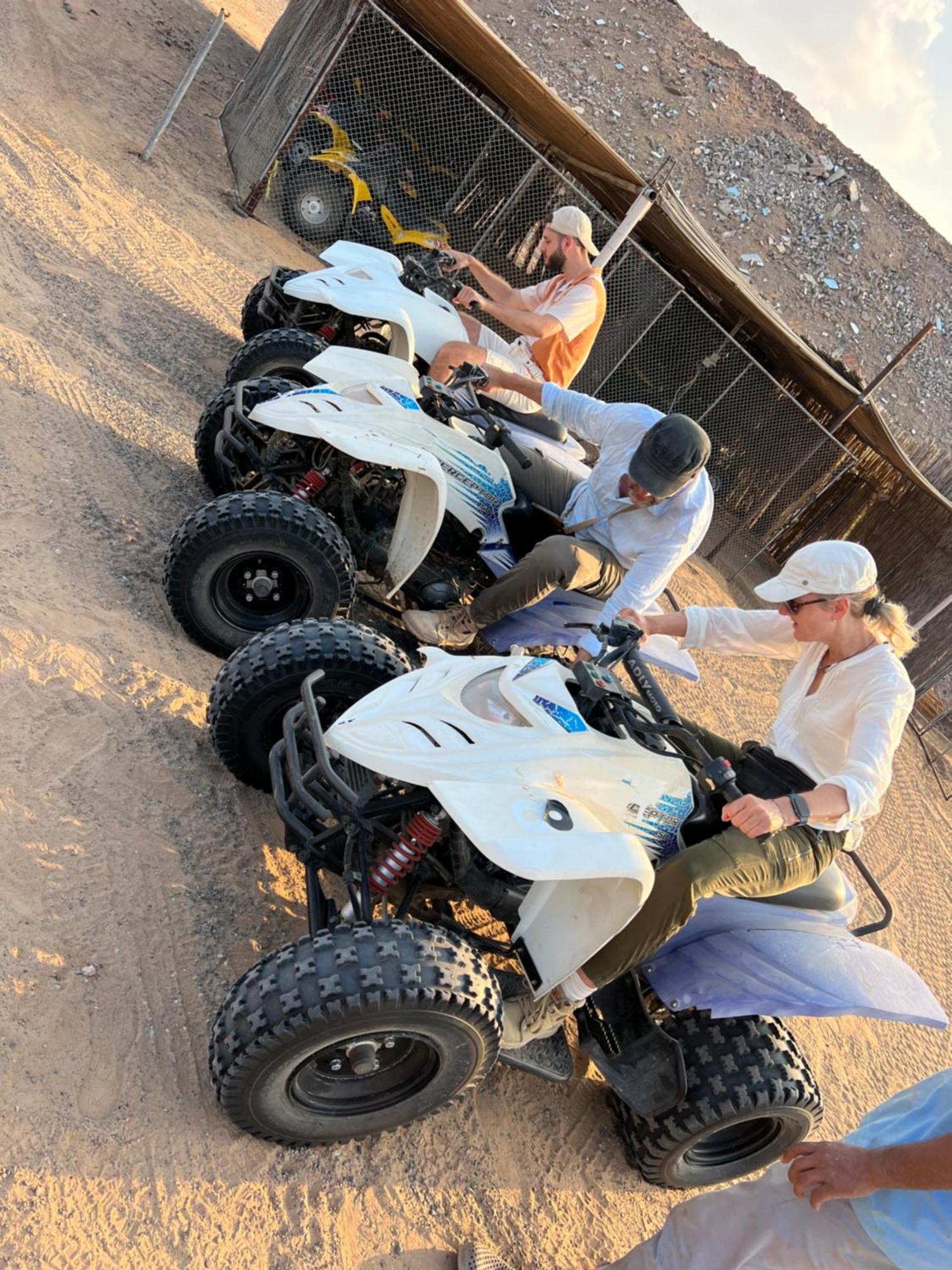 Crescent Desert Private Camp Shahiq Екстер'єр фото