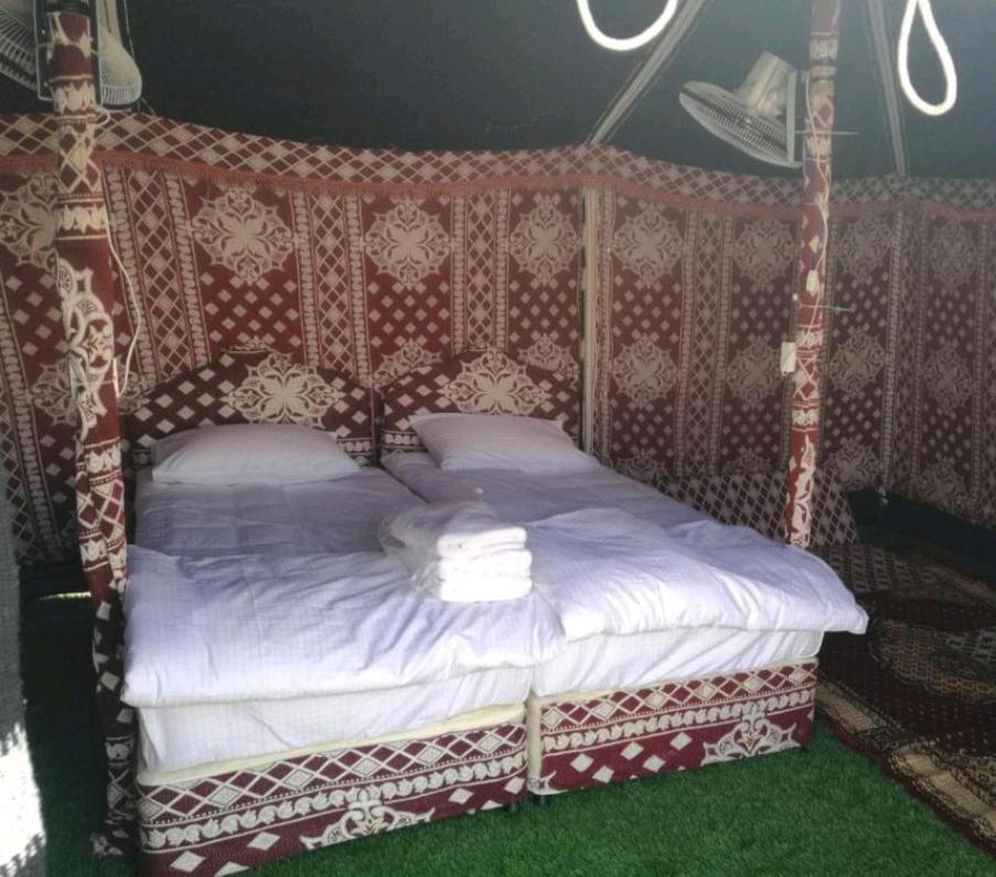 Crescent Desert Private Camp Shahiq Екстер'єр фото