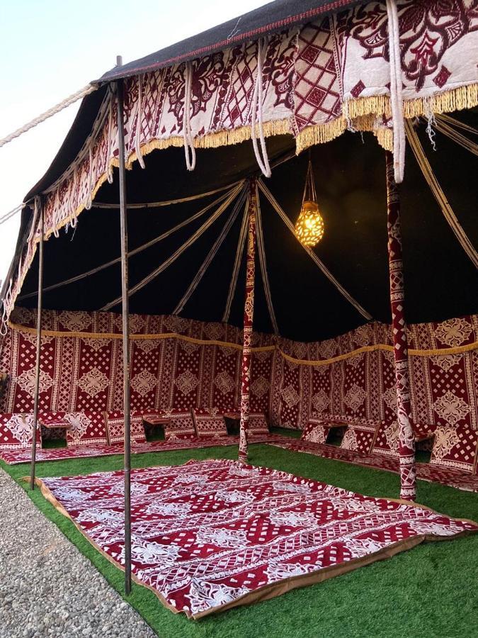 Crescent Desert Private Camp Shahiq Екстер'єр фото