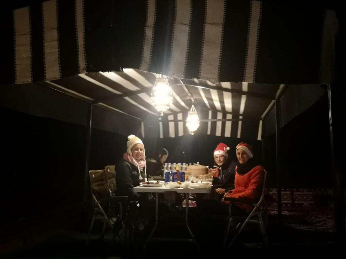 Crescent Desert Private Camp Shahiq Екстер'єр фото